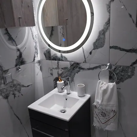 Atspas Apartment *